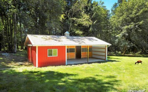 Nor-Clad Small Barn