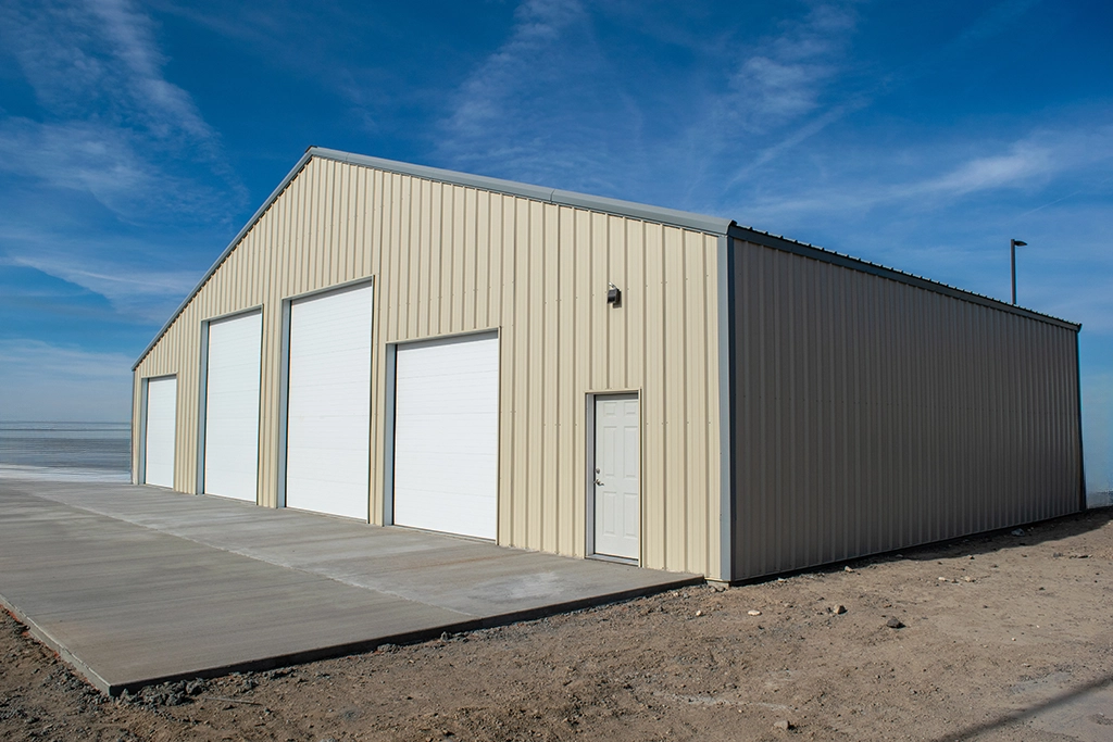 Jerome County Sheriff's Office in Jerome, ID featuring ASC Building Products' PBR Panel in Light Stone and Old Town Gray