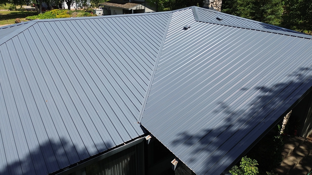 Strata-Rib® Residential home in Weathered Copper & Slate Gray metal roofing panels from ASC Building Products. Located in California.